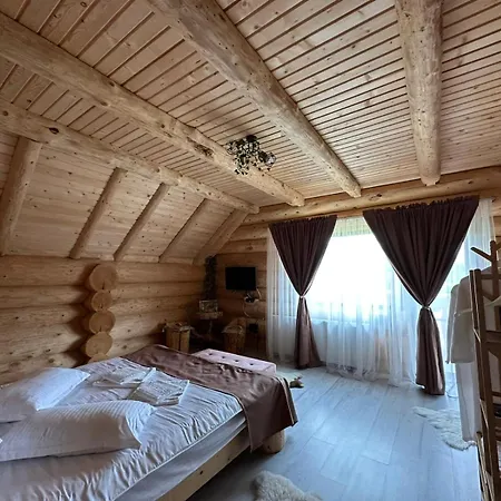 In Muntii Vrancei - - Lepsa Cu Ciubar Si Sauna بيت خشبي